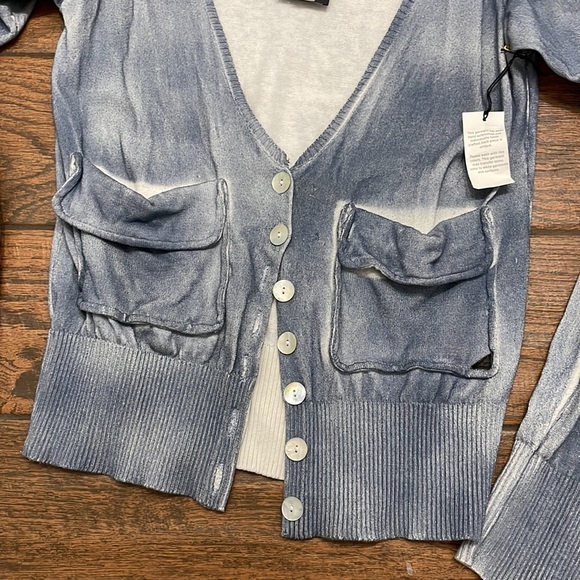 Alpinestars airbrushed cardigan with lady pearl she’ll like buttons - Picture 4 of 10